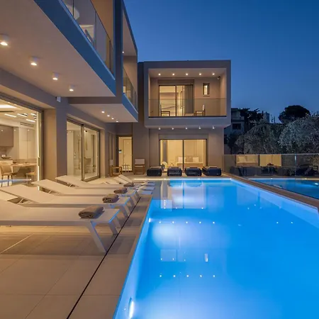 Beachfront Edem Dedicated Space - Heated Pool *