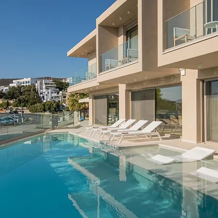Beachfront Edem Dedicated Space - Heated Pool